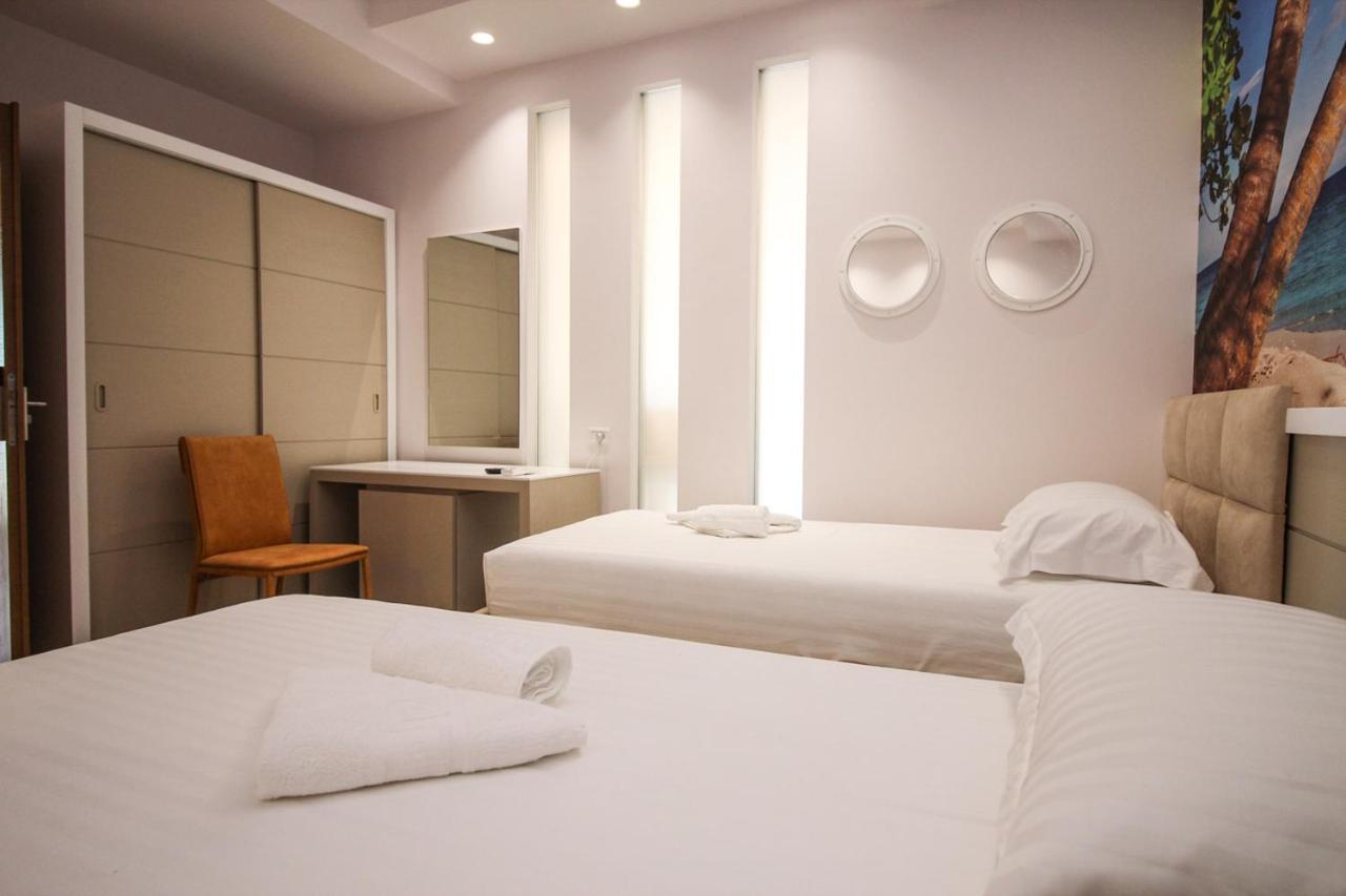 Hotel Kristera Vlorë Eksteriør billede