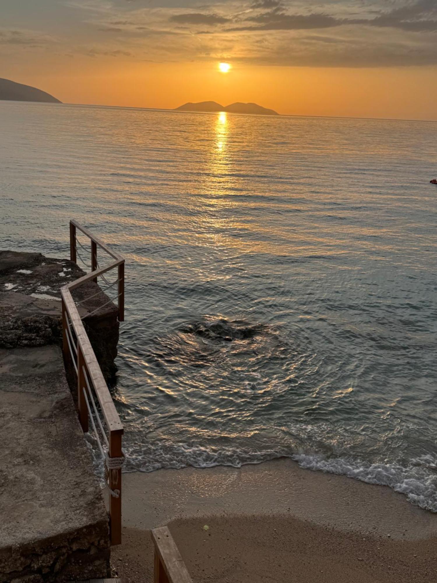 Hotel Kristera Vlorë Eksteriør billede